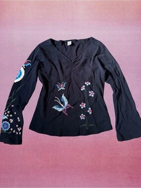 Black Embroidered V-Neck Women's Top with Floral & Butterfly Motifs